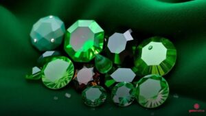 Esmeraldas: Guia Completo das Pedras Verdes Mais Valiosas Esmeraldas: Guia Completo das Pedras Verdes Mais Valiosas