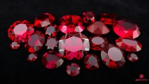 Lista Completa de Pedras Vermelhas e Seus Significados Lista Completa de Pedras Vermelhas e Seus Significados